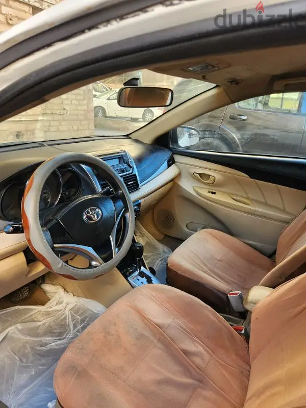 تويوتا يارس 2016