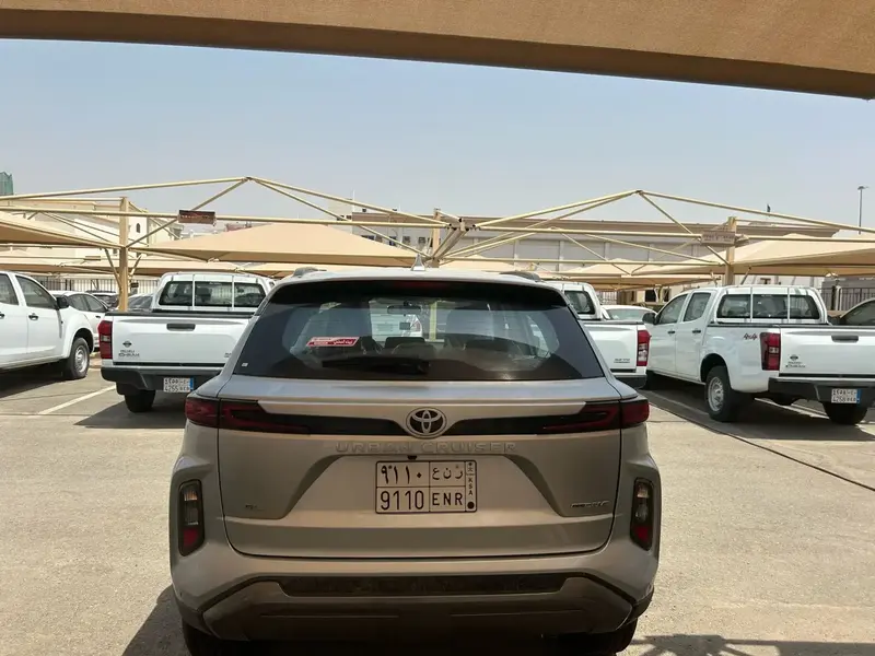 Discover undefined undefined Exterior Interior Images.Find all aspects and details of cars.