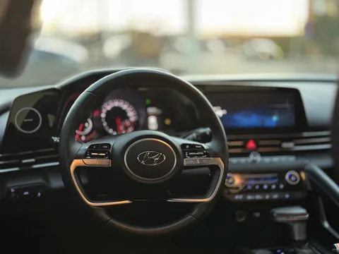 Discover undefined undefined Exterior Interior Images.Find all aspects and details of cars.