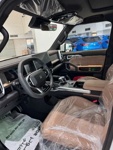 Discover undefined undefined Exterior Interior Images.Find all aspects and details of cars.