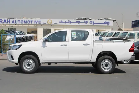 Discover undefined undefined Exterior Interior Images.Find all aspects and details of cars.