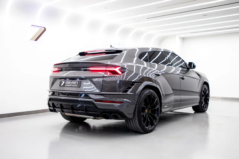 Lamborghini Urus 2024