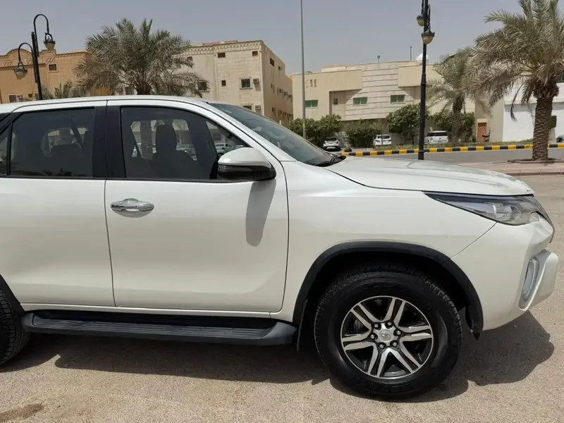 Toyota Fortuner 2020