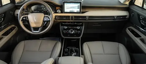 Discover undefined undefined Exterior Interior Images.Find all aspects and details of cars.