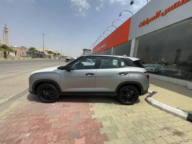Discover undefined undefined Exterior Interior Images.Find all aspects and details of cars.