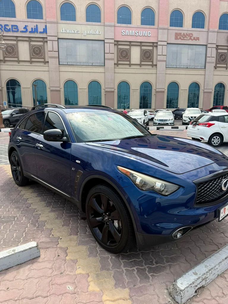 انفينيتي QX70 2017