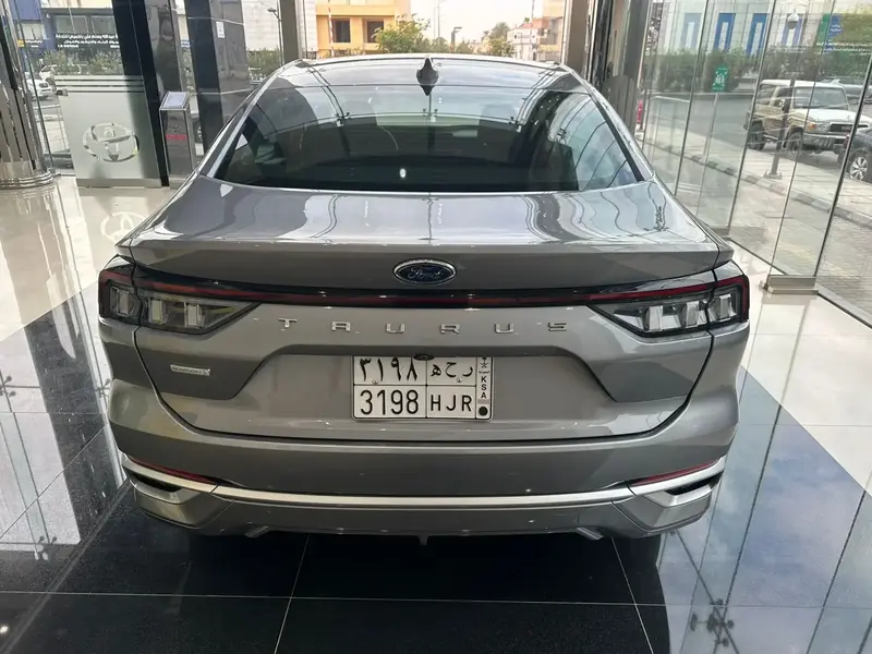 Ford Taurus 2023