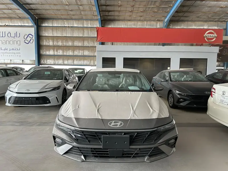 Hyundai Elantra 2025