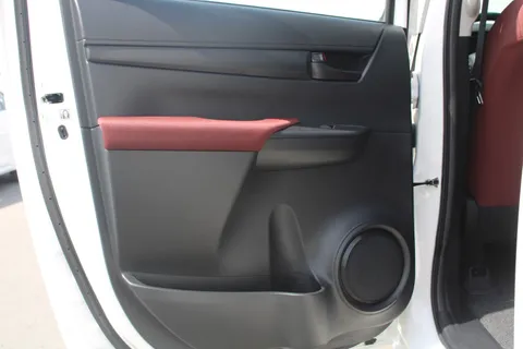 New Toyota Hilux 2.4L Double Cab 4x4 2025
