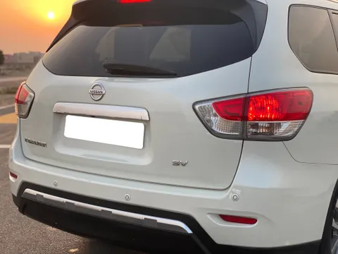 Nissan Pathfinder 3.5L SV 2WD 2015