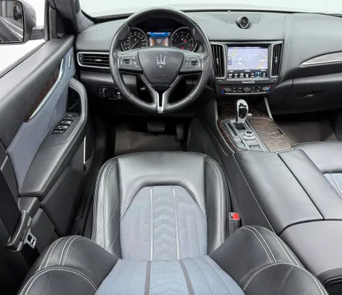 Discover undefined undefined Exterior Interior Images.Find all aspects and details of cars.
