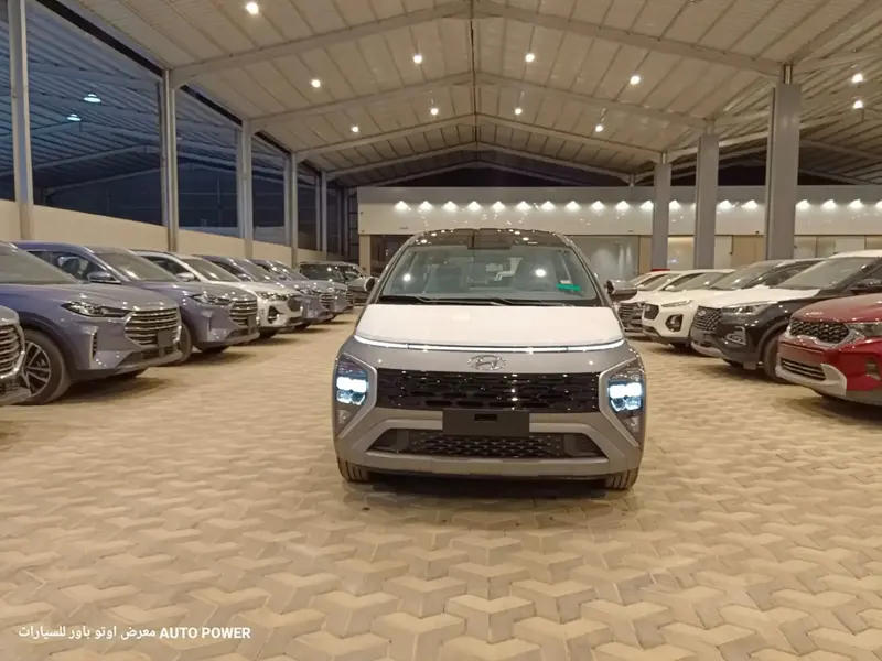 Discover undefined undefined Exterior Interior Images.Find all aspects and details of cars.
