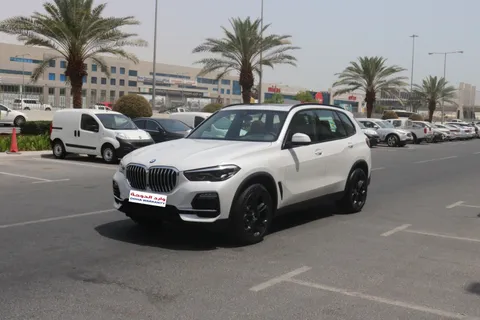 Discover undefined undefined Exterior Interior Images.Find all aspects and details of cars.