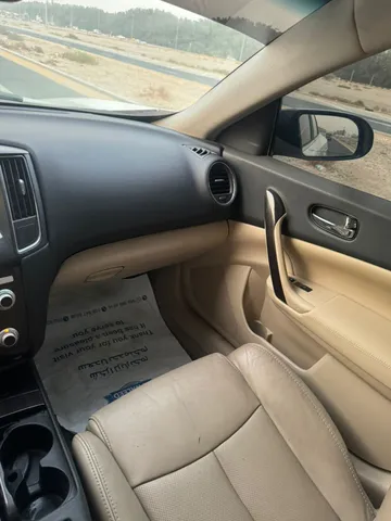 Nissan Maxima 3.5L SR 2012