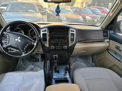 Mitsubishi Pajero GLS V6 2020