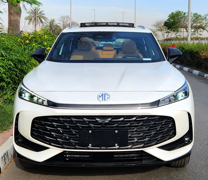 أم جي HS 2025