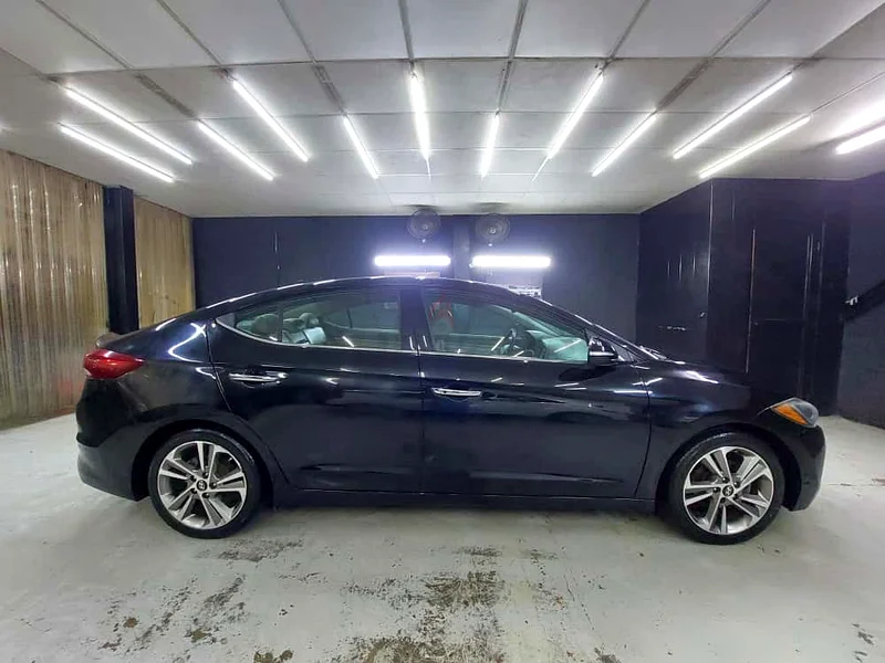 Hyundai Elantra 2017