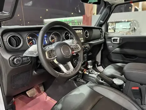 Discover undefined undefined Exterior Interior Images.Find all aspects and details of cars.