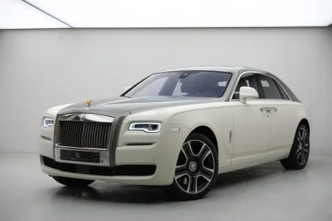 Discover undefined undefined Exterior Interior Images.Find all aspects and details of cars.