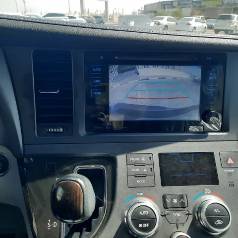 Toyota Sienna 2017