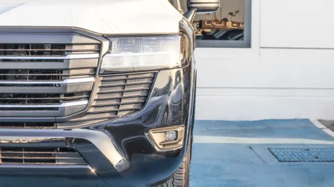 Discover undefined undefined Exterior Interior Images.Find all aspects and details of cars.