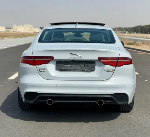 Jaguar XE 2.0T HSE (250 PS) 2020