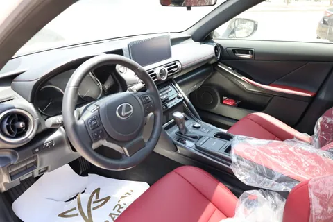 New Lexus IS 300 2022