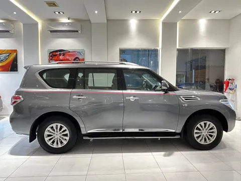 Nissan Patrol 4.0L SE 2014
