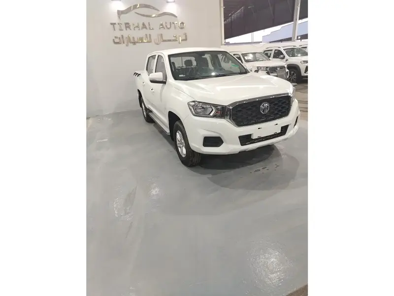 Discover undefined undefined Exterior Interior Images.Find all aspects and details of cars.
