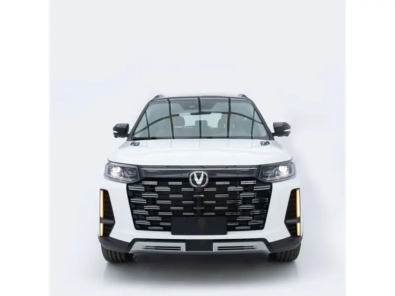Discover undefined undefined Exterior Interior Images.Find all aspects and details of cars.