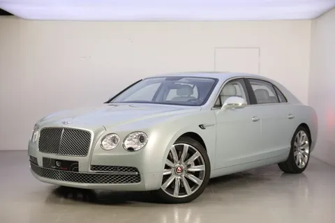 Discover undefined undefined Exterior Interior Images.Find all aspects and details of cars.