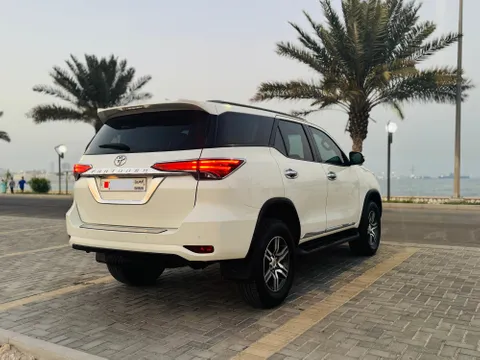Toyota Fortuner 2.7L (4X4) 2021
