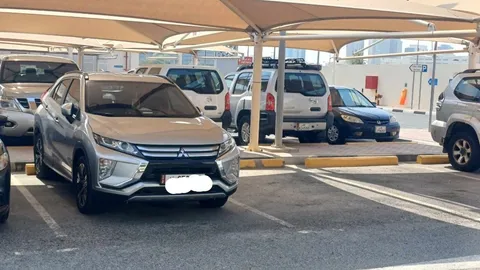 mitsubishi eclipse-cross image Mitsubishi Eclipse Cross 2.0L GLS (Base Option) 2019