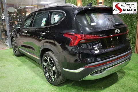 Discover undefined undefined Exterior Interior Images.Find all aspects and details of cars.