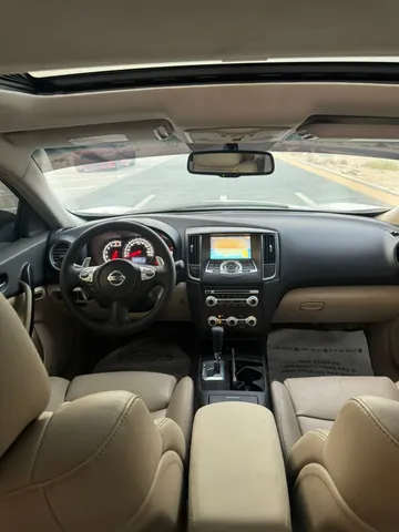 Nissan Maxima 3.5L SR 2012