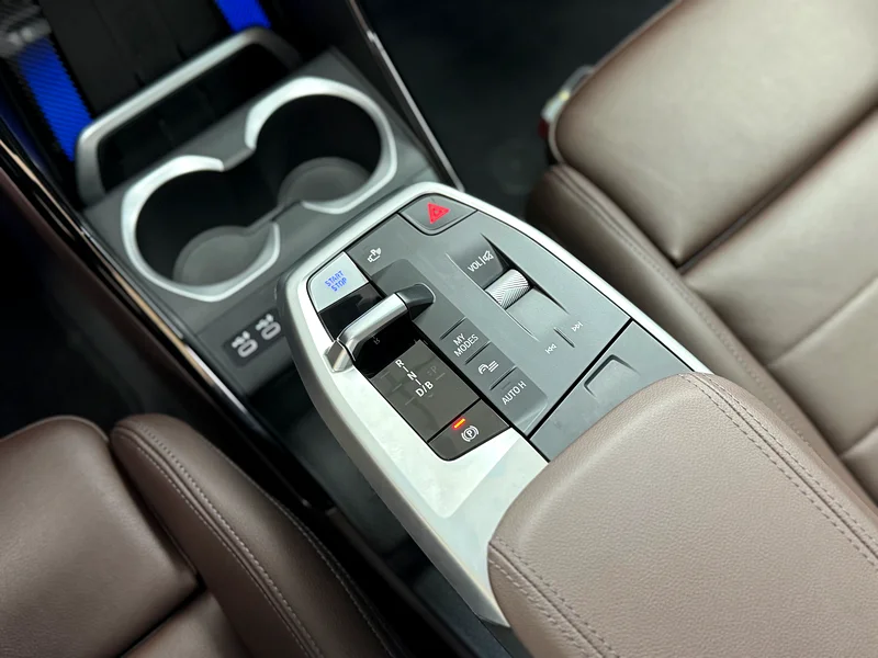 بي أم دبليو X1 2023