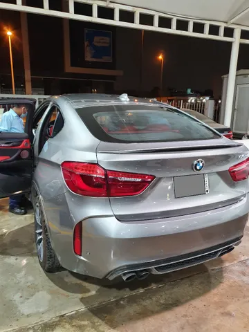 BMW X6 M  4.4L V8 2019