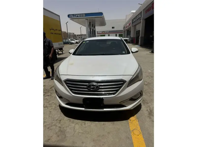 Discover undefined undefined Exterior Interior Images.Find all aspects and details of cars.