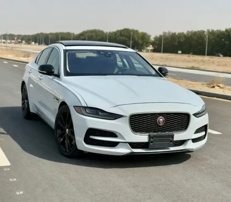 jaguar xe image Jaguar XE 2.0T HSE (250 PS) 2020