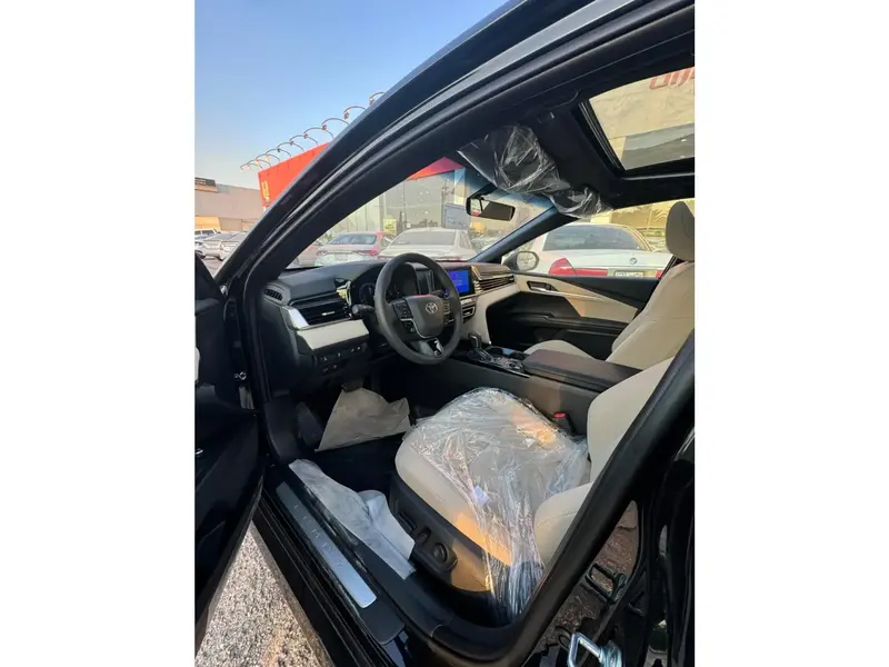 Toyota Camry 2025
