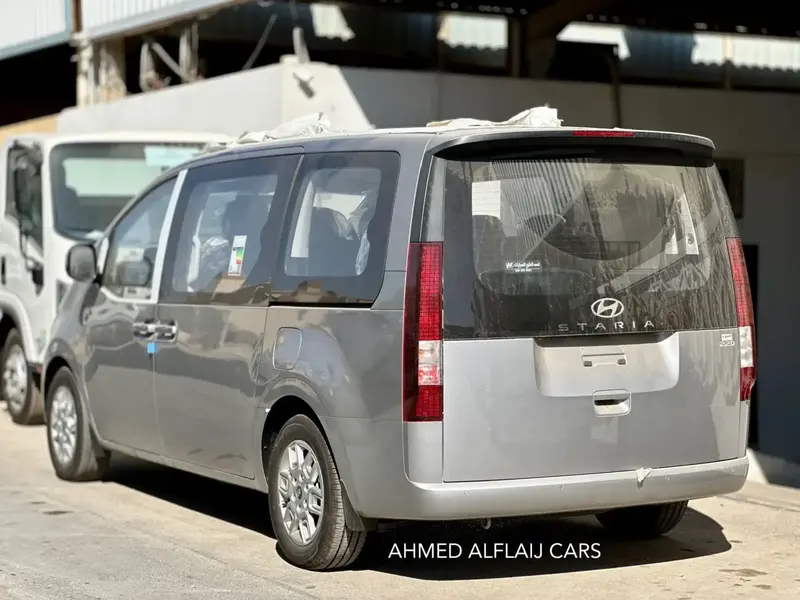 Hyundai Staria 2025