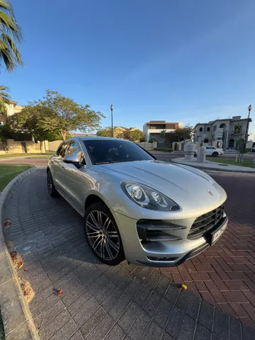 Porsche Macan 3.6L Turbo w/ Performance Package 2015