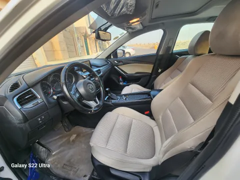 Discover undefined undefined Exterior Interior Images.Find all aspects and details of cars.