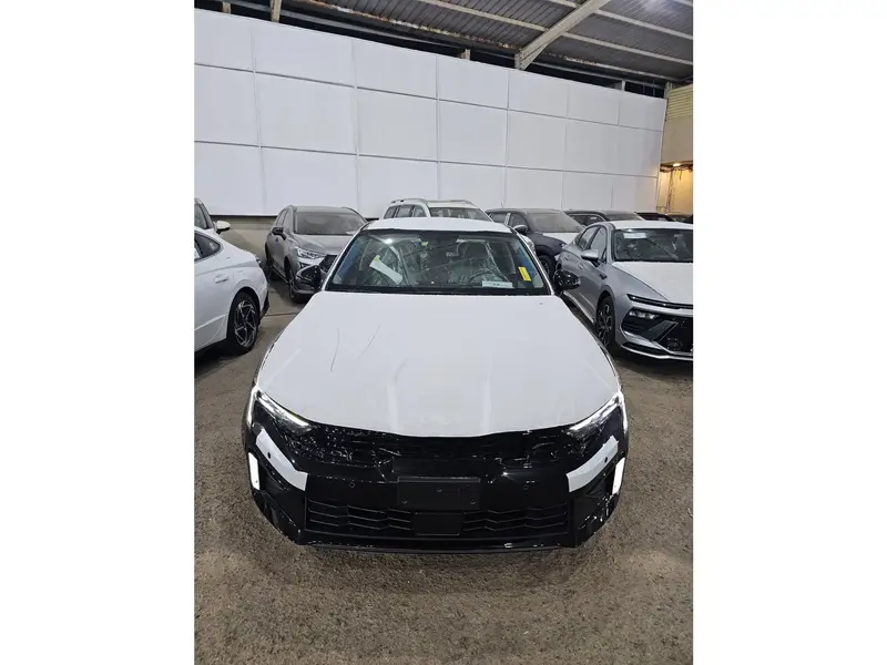KIA K5 2025