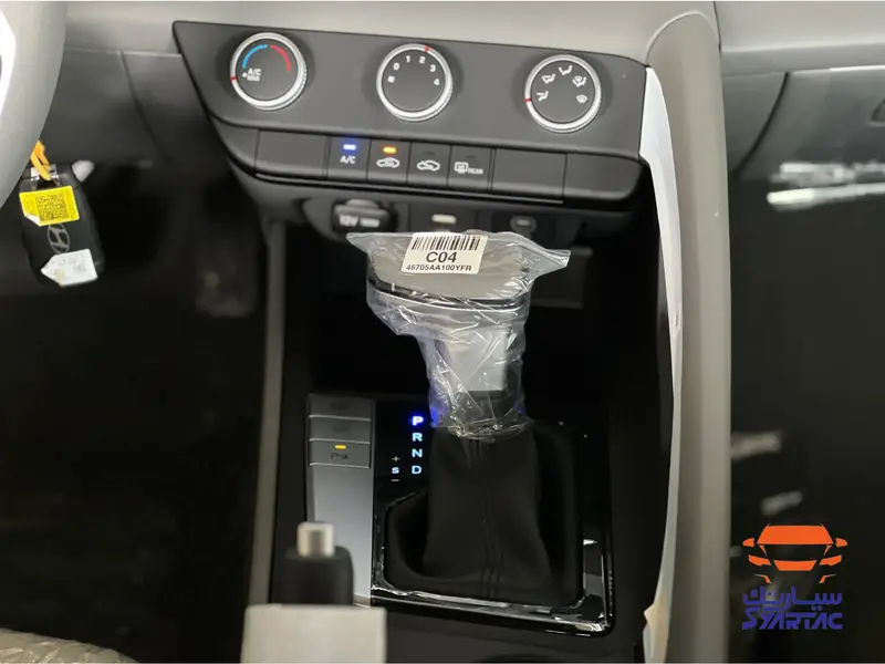 Discover undefined undefined Exterior Interior Images.Find all aspects and details of cars.