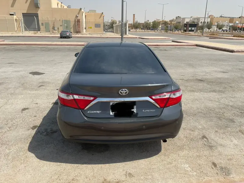 Toyota Camry 2017