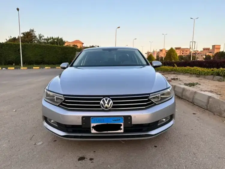 volkswagen passat image Volkswagen Passat 1.4 TSI Trendline 2019
