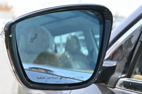 Discover undefined undefined Exterior Interior Images.Find all aspects and details of cars.