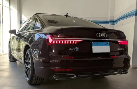 Discover undefined undefined Exterior Interior Images.Find all aspects and details of cars.
