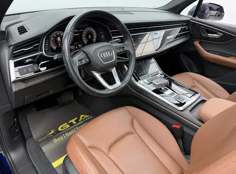 Audi Q7 55 TFSI quattro S-line (340 HP) 2021